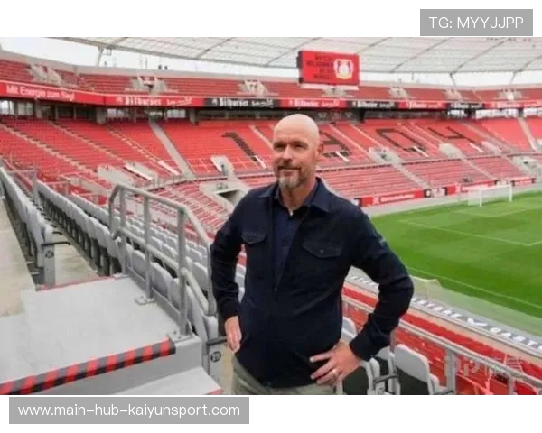 滕哈赫在药厂上的仅为“上任礼”，首胜却成空话